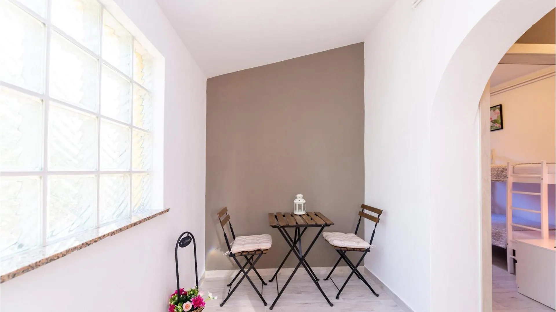 3 Bedroom Cozy Home In Obrovac Сasa de vacaciones