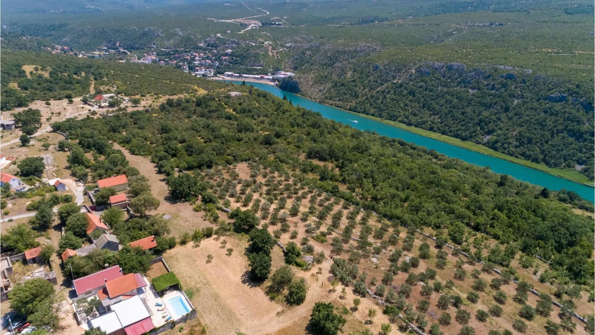 3 Bedroom Cozy Home In Obrovac Croacia